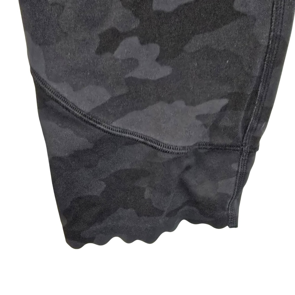 Lululemon Align Scalloped Hem 21 High Rise Leggings Camo Deep Coal Multi Size 10 - Picture 4 of 11